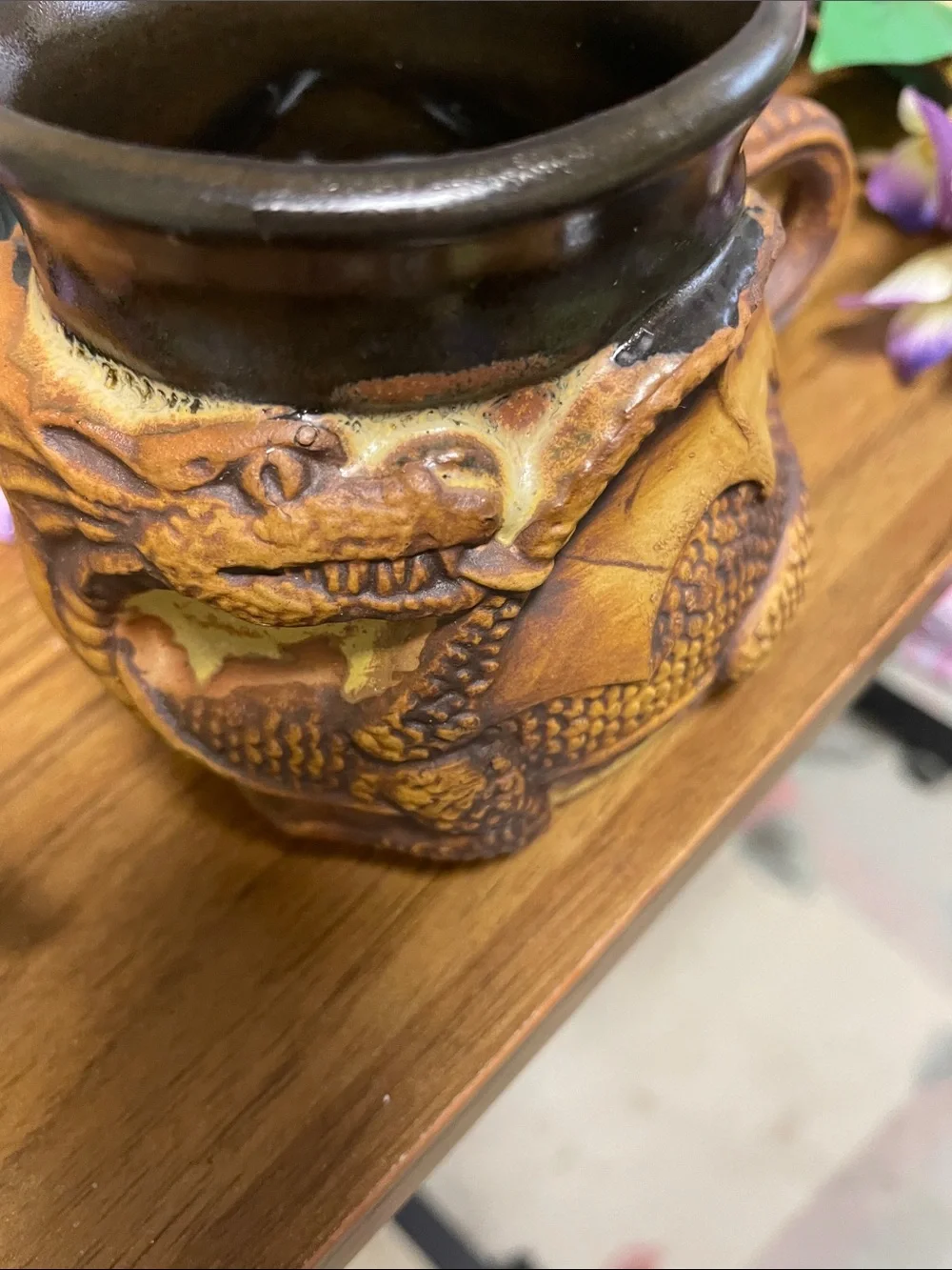 Textured Dragon Accent Habitat Cup in Brown
